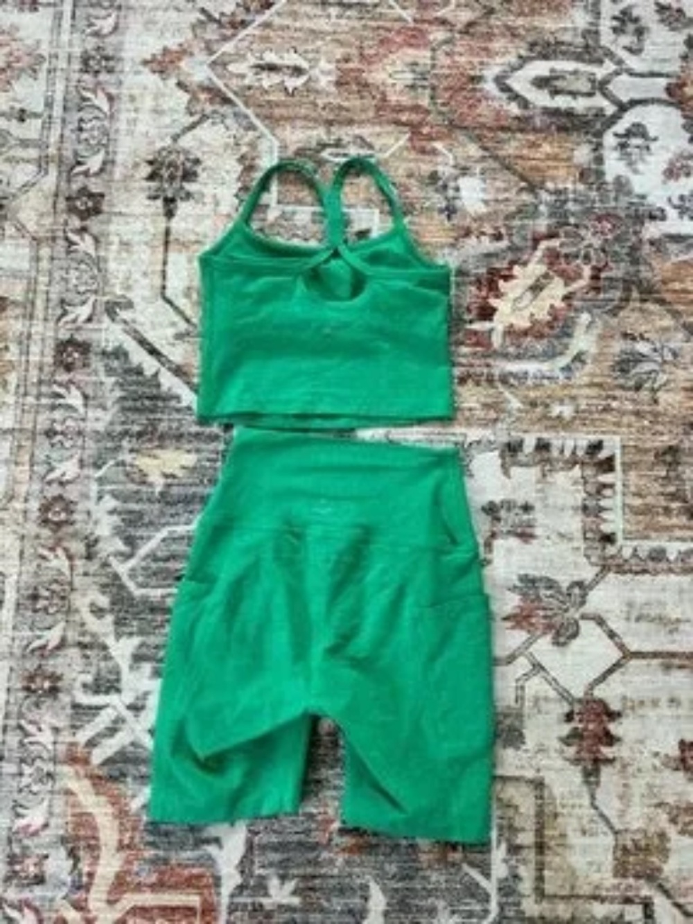 Beyond Yoga Spacedye™ Slim Racerback Cropped Tank + Biker Short Grass Green - Picture 3 of 7